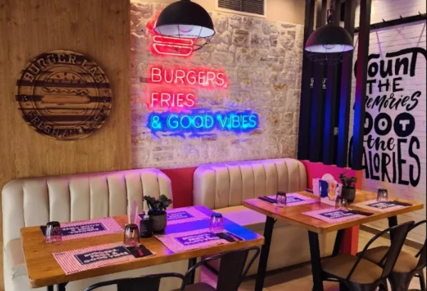 BURGER LAB